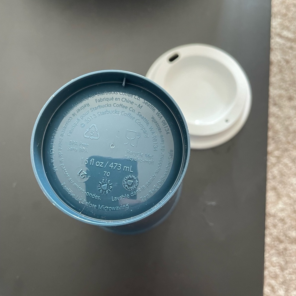NWOT Starbucks coffee cup reusable - Picture 5 of 5